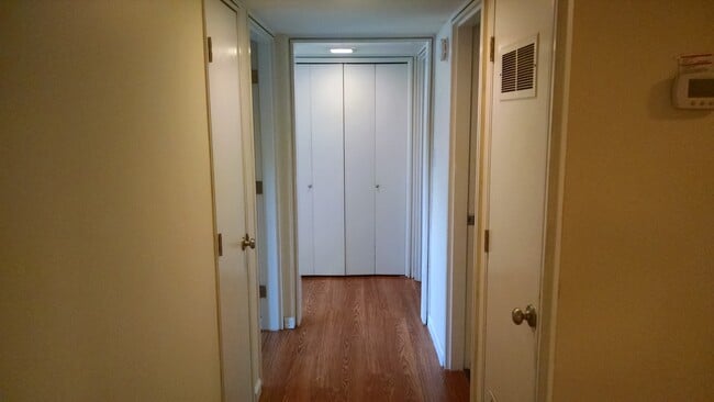 Photo - 3BR/2BA Condo Near UT Ag Campus & Vet School Unit SRC212 BR1 (SE Master w/private bath) (HOLD)