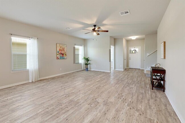Photo - 460 Galway Bay Ln
