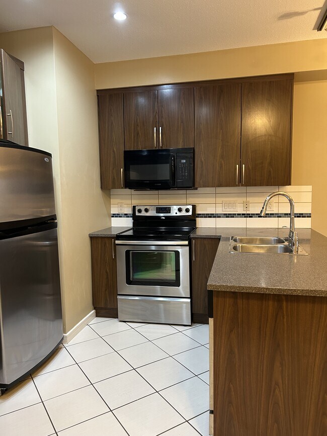 Photo - 45585-45585 Keith Wilson Rd