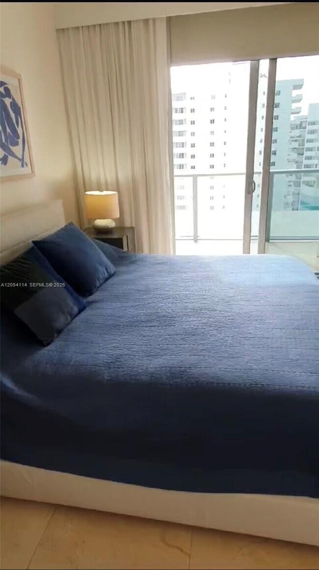 Photo - 1300 Brickell Bay Dr Unit 1107