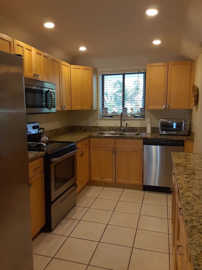 Photo - Seasonal/short term ONLY  Nicely renovated...