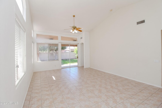 Photo - 1375 W Musket Way