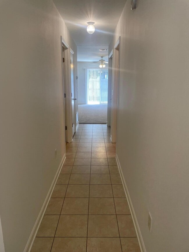 Photo - 27 Baywood Ct NW