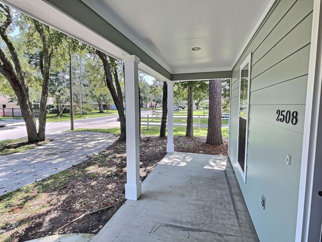 Photo - 2508 Havard Rd