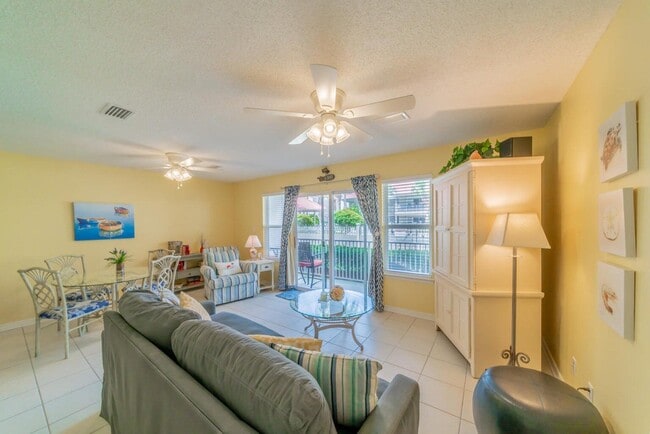 Photo - 82 Sugar Sand Ln Unit C3