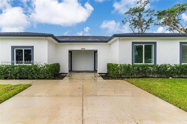 Photo - 11870 SW 220th St Unidad 11870 SW 220th St  B
