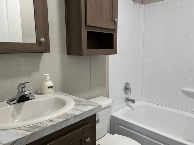 Photo - 2326 Catalpa St