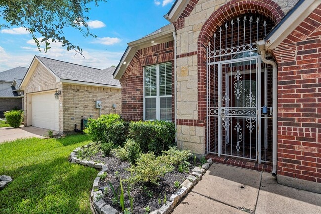 Photo - 6907 Birnam Garden Lane