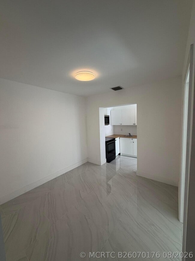8211 Biscayne Blvd Unit 3