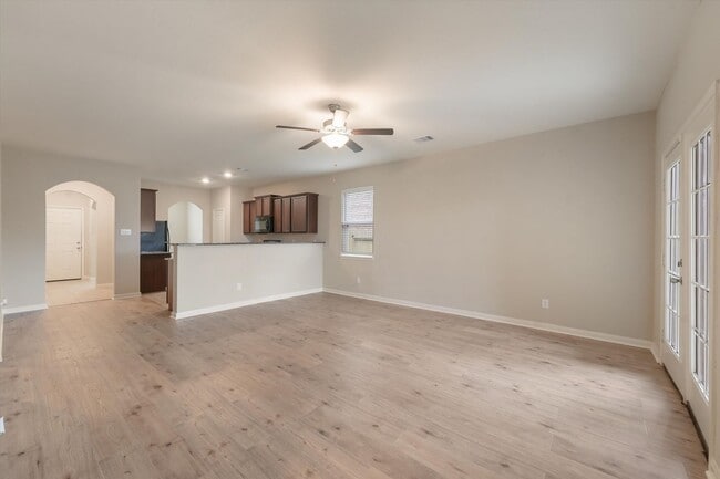 Photo - Beautiful Texas City Home in Seacrest Subdivsion