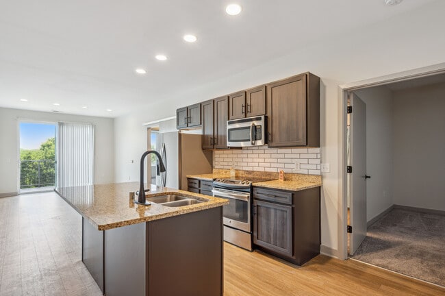 Waterside at River Park Apartments