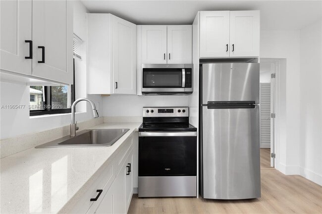 Photo - 1918 Taft St