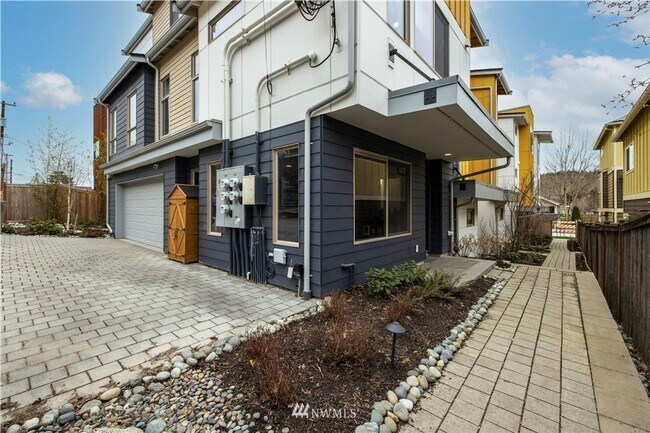 Photo - Spacious New Townhouse with 2 Car Garage a...