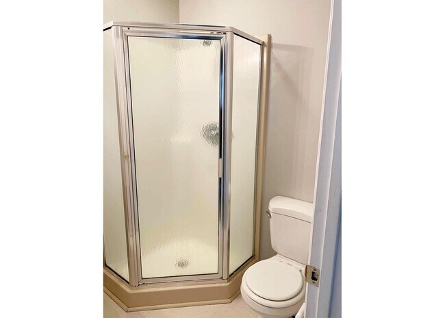 Photo - 3227 Bishop St Unit 3227-04