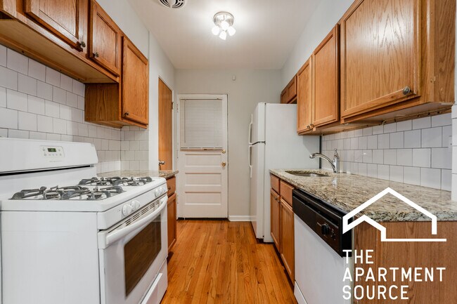 Photo - 6535 N Mozart St Unit 1F