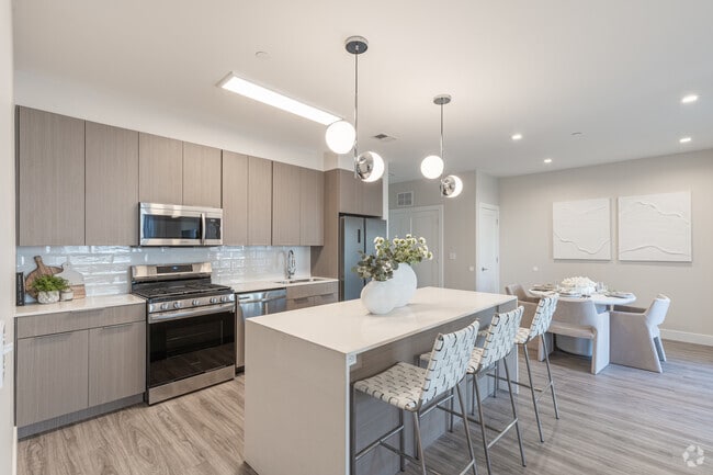 Sapphire 2 BR, 2 BA - 1080SF - Kitchen