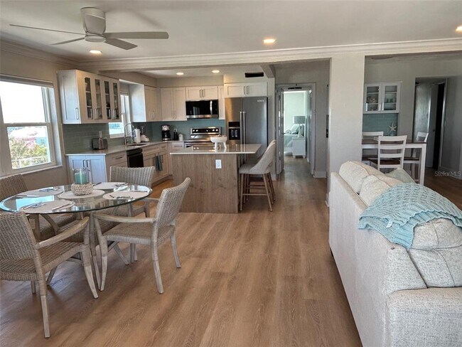 Photo - 555 Gulf Way Unit 5N