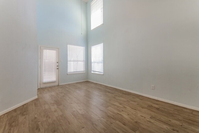 Photo - 9867 Walnut Hill Dr