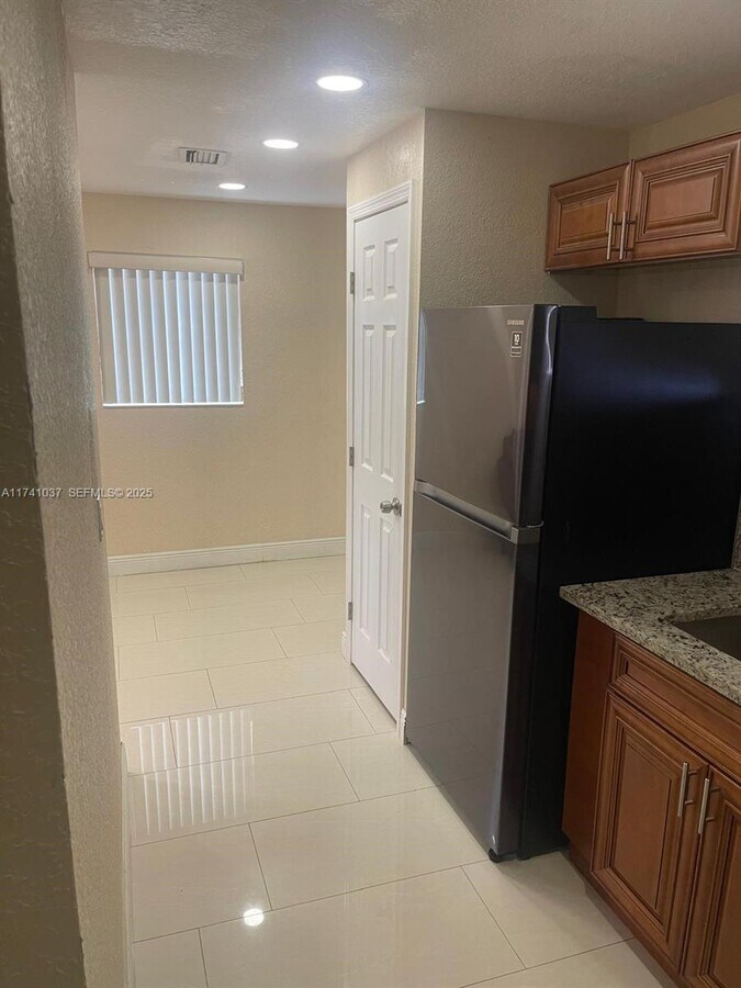 Photo - 1163 NW 100th Terrace Unidad R