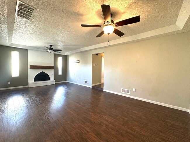 Photo - 6911 Gary Ave