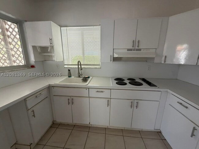 Photo - 3500 NW 16th St