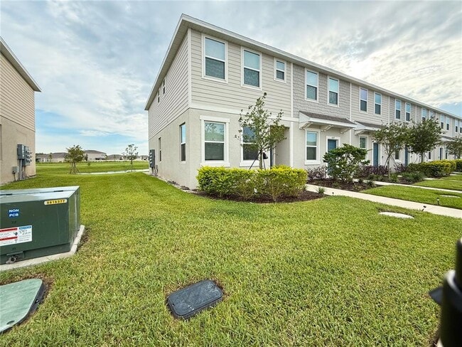 Photo - 2033 Viewfinder St