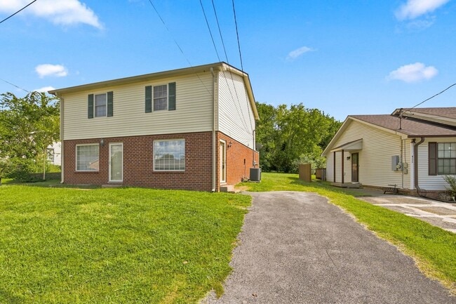 4113 Hunting Dr