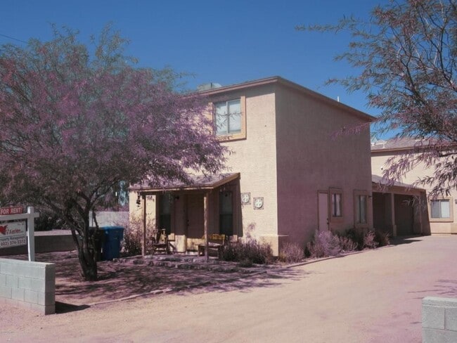 Building Photo - 1110 E Mohave St Unit #3