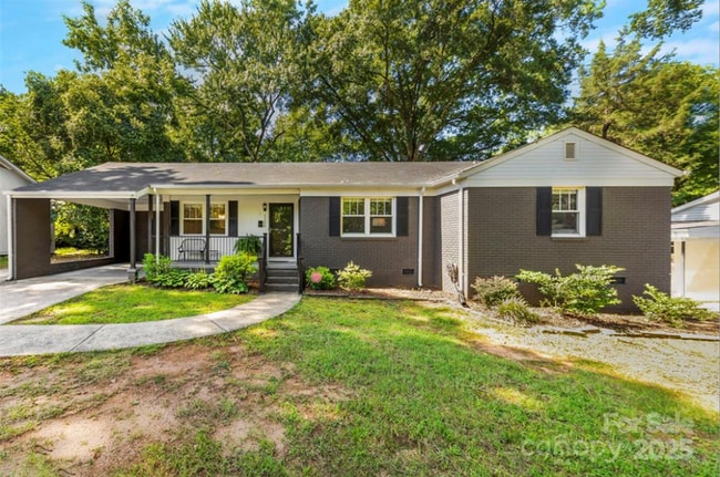 Building Photo - Sought after Madison Park House for Rent