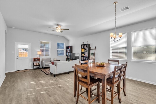 Photo - 740 Brown Rd