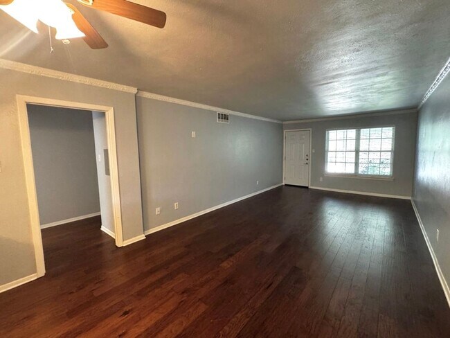 Photo - Spring Semester Discount! 2 Br/Bth Corner Unit Unit 207