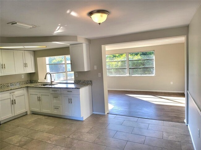 Photo - 4004 Grayton Dr