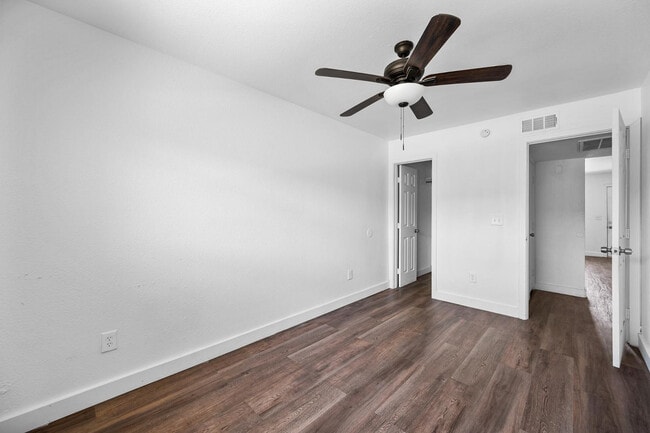 Photo - 18202 N Cave Creek Rd Unit Apt 252