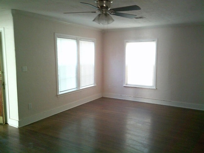 Photo - 1801 NW Bell Ave
