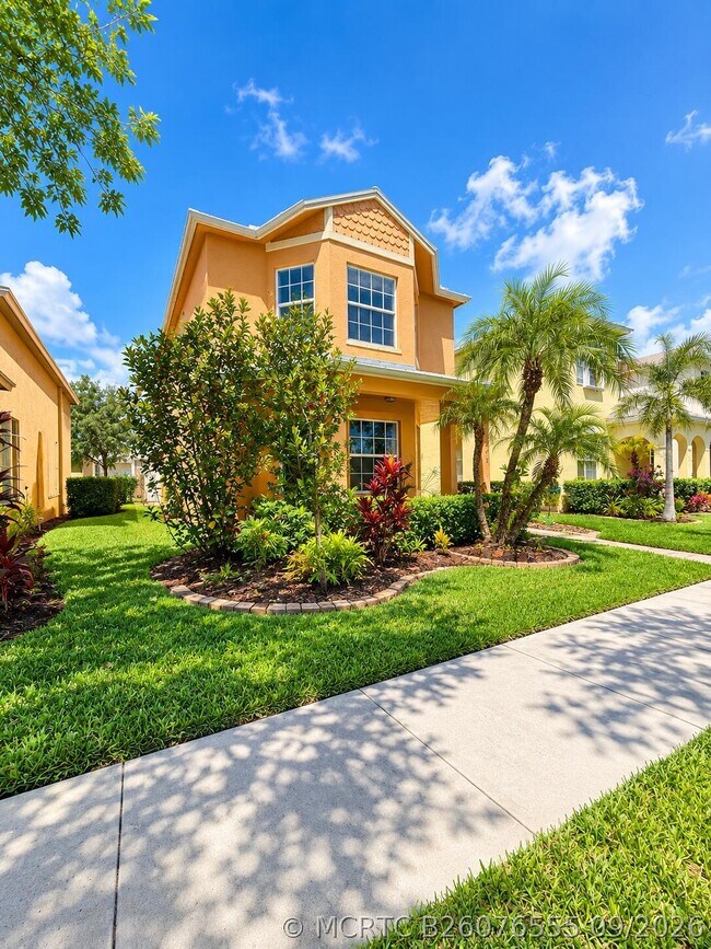 2543 SE Ruskin Dr