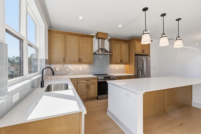 Photo - Luxurious 3BD, 3.5BA Chapel Hill Townhome with Modern Features Near Shopping, Dining, and Enterta...