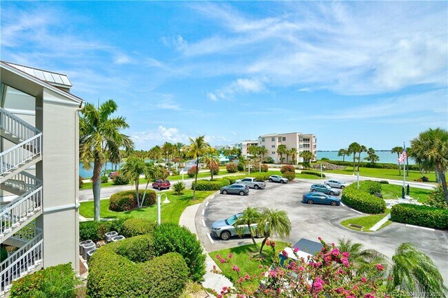 Photo - 40 NE Plantation Rd Unit 311