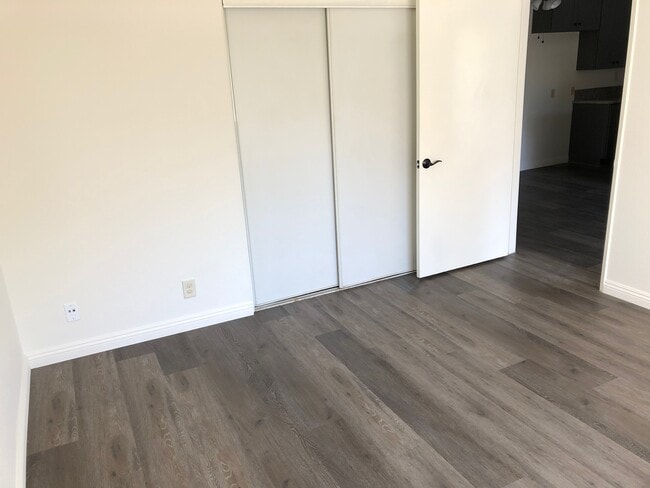 Photo - 810 Fedora St