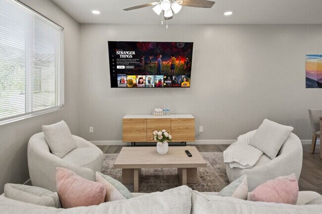 Photo - 6612 W Paradise Ln Unit ID1240444P