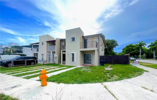 2402 SW 110th Ave