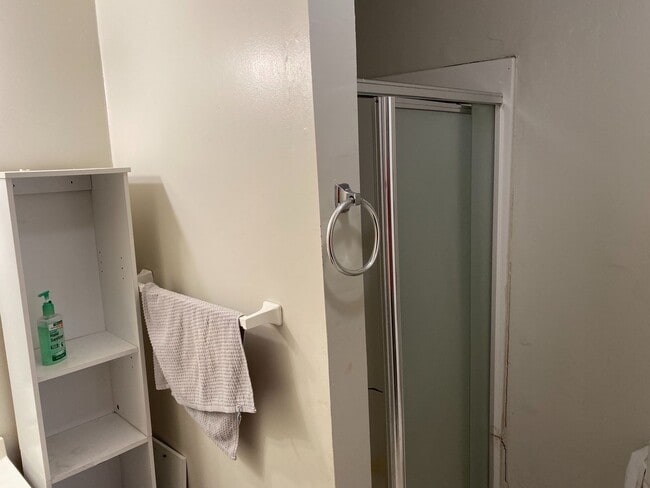 Photo - 362 Oldham Ave