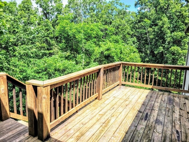 Photo - Beautiful fenced home