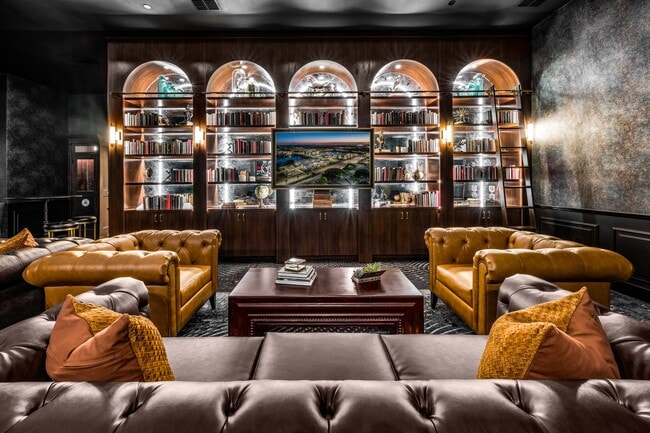 The Alibi at Lake Lilly