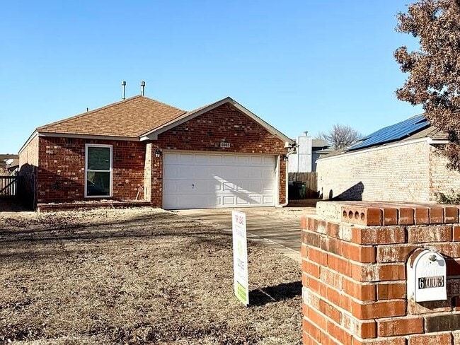 Photo - 6003 Fox Run Way