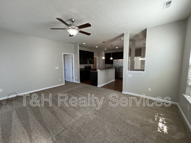 Photo - 644 N Grant St