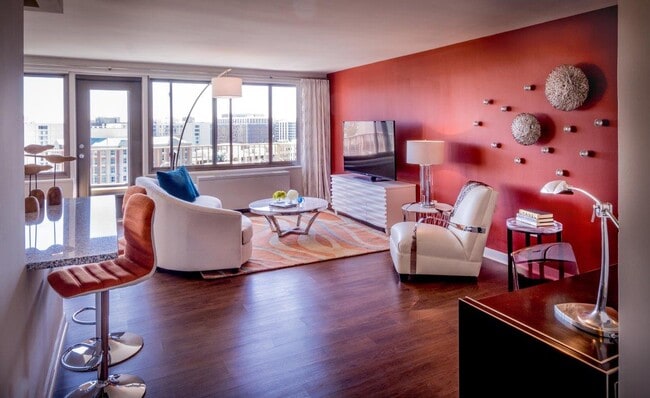 Photo - Crystal House