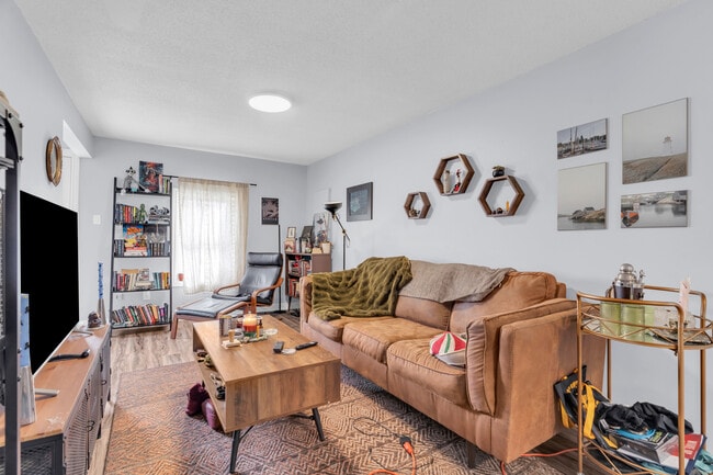 Photo - 270 Elizabeth St