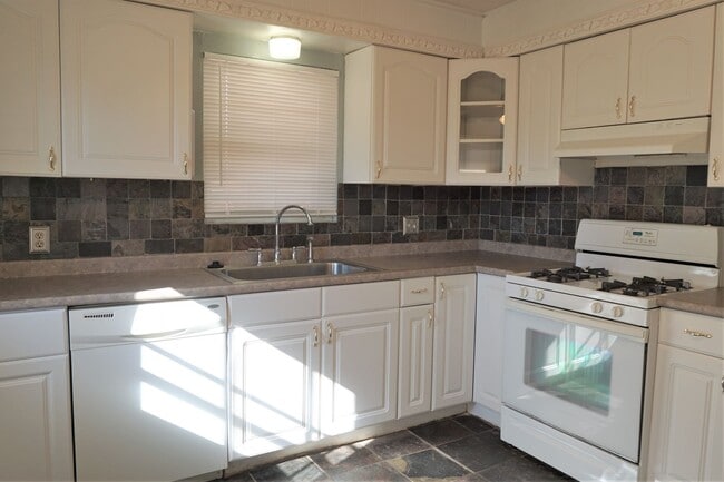 Photo - 3 Bed 1 Bath 1 Car in Steve Pennington Addition of NW OKC