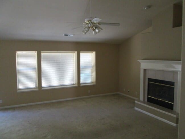 Photo - 240 Windrose Ct