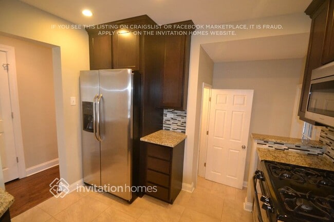 Photo - 5550 N Lotus Ave